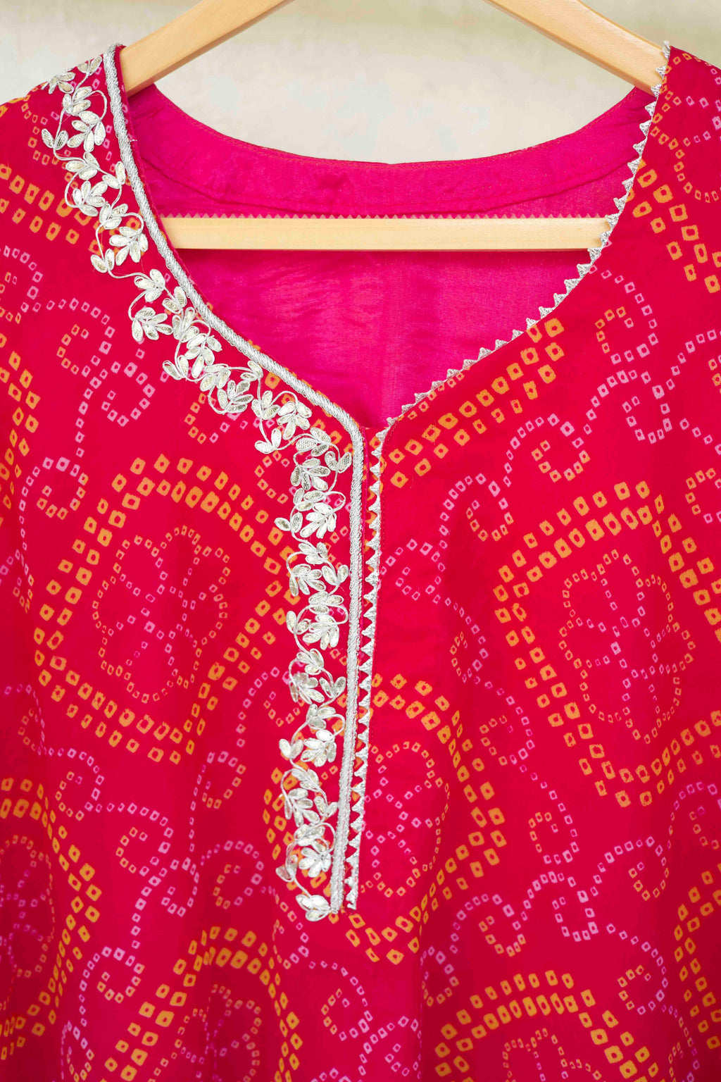 Rani Noor Bandhni Set