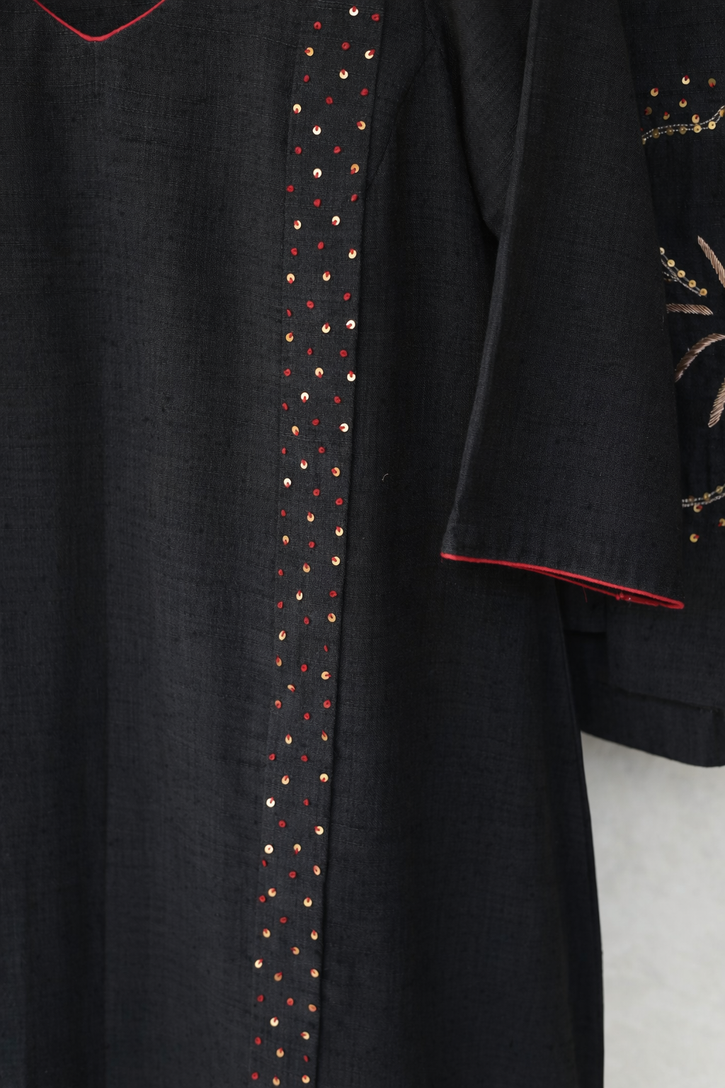 Kaali Sitara Kurta Set