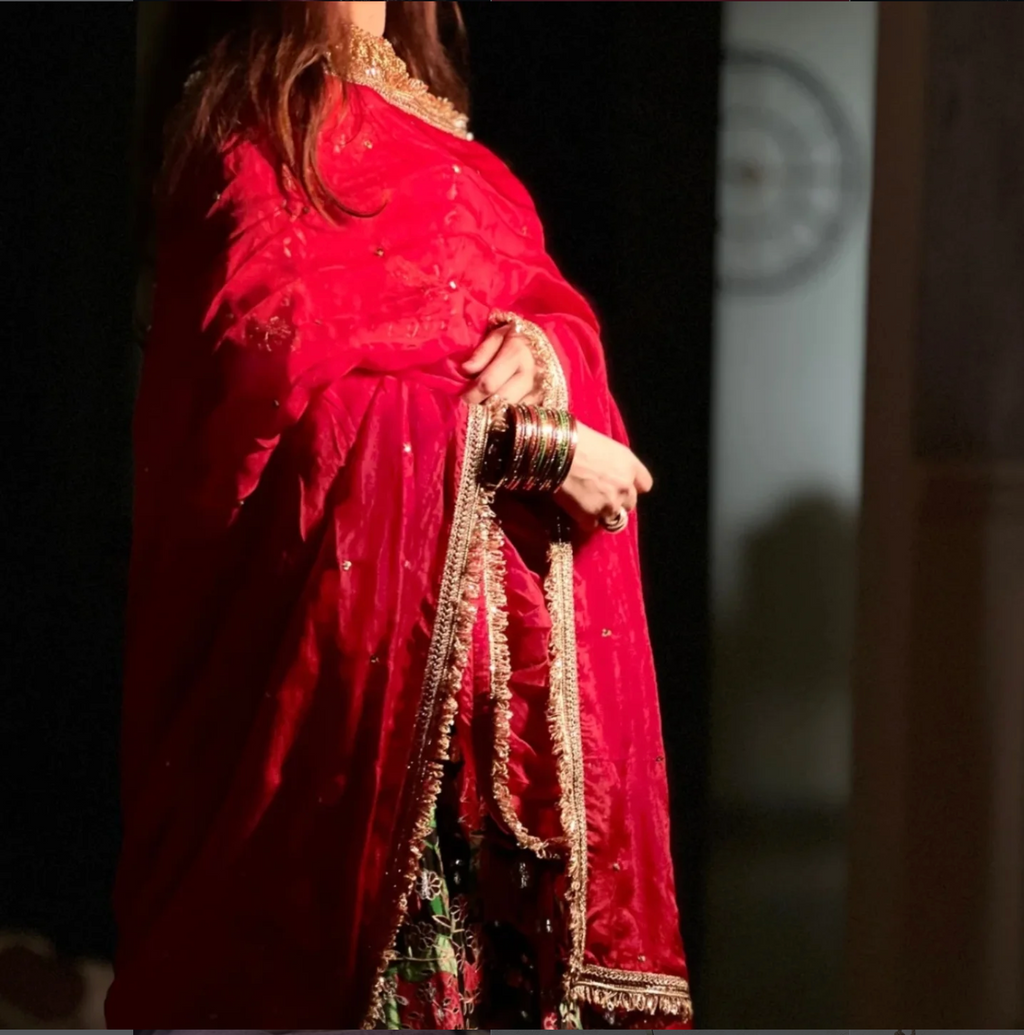 Laal Gulnaar Lehenga
