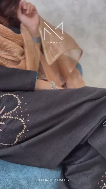Kaali Sitara Kurta Set